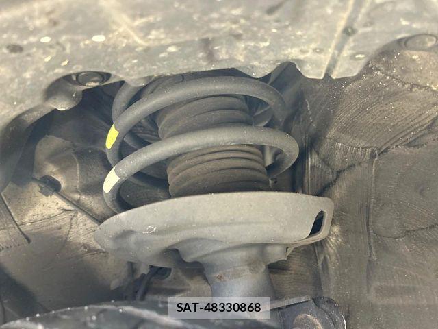 Toyota PRIUS 2016-06 7215773-19