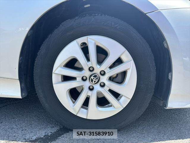 Toyota PRIUS 2016-07 7223702-12