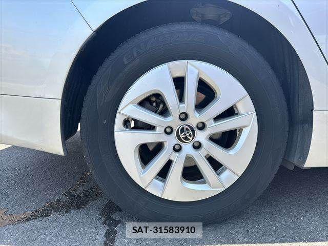Toyota PRIUS 2016-07 7223702-26
