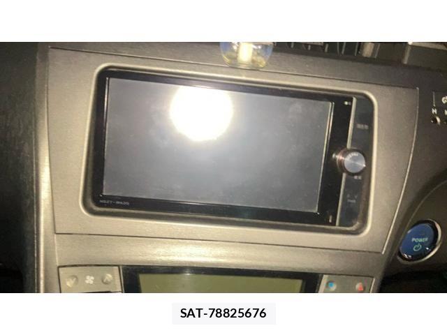 Toyota PRIUS 2014-07 7223677-18