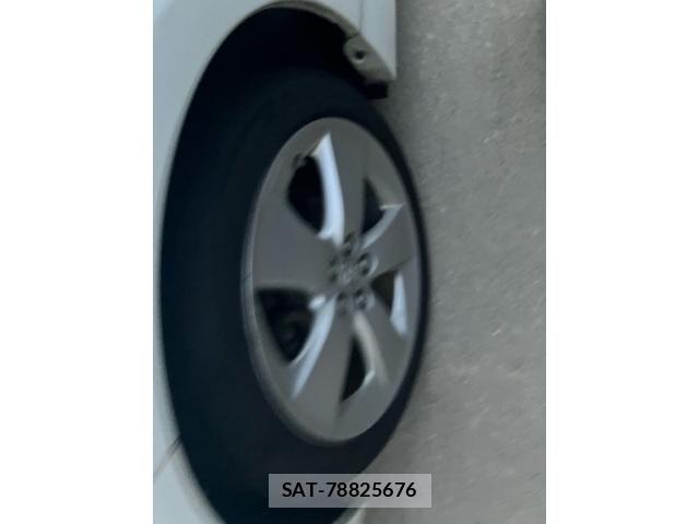 Toyota PRIUS 2014-07 7223677-3