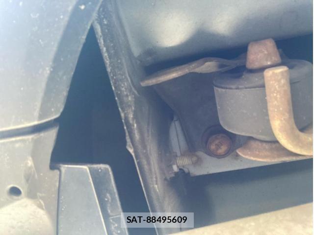 Toyota PRIUS 2011-07 7223640-12