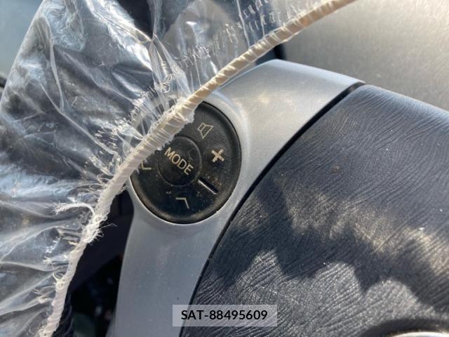 Toyota PRIUS 2011-07 7223640-17