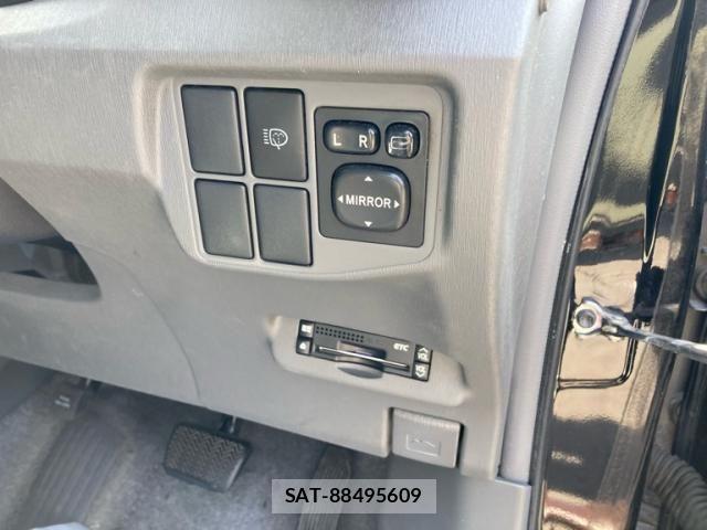 Toyota PRIUS 2011-07 7223640-18