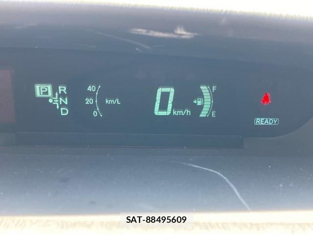 Toyota PRIUS 2011-07 7223640-27