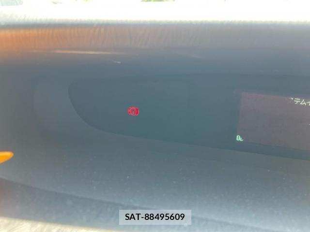 Toyota PRIUS 2011-07 7223640-28