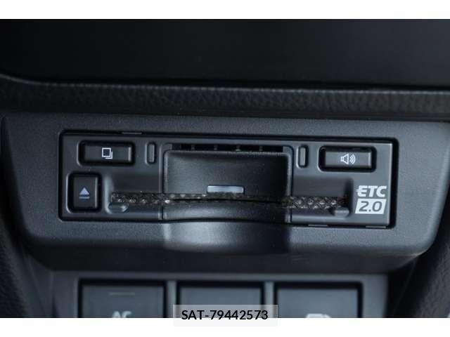 Toyota PRIUS 2023-03 7223807-24