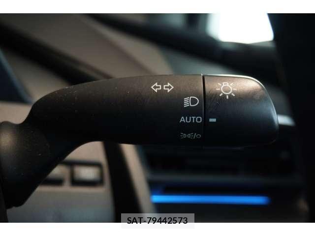 Toyota PRIUS 2023-03 7223807-29