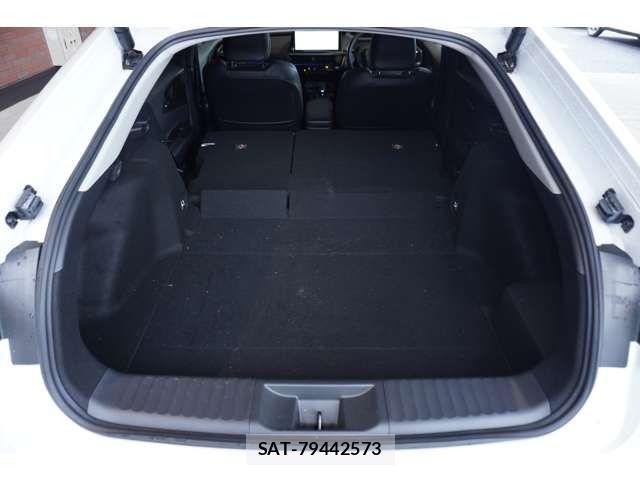 Toyota PRIUS 2023-03 7223807-8