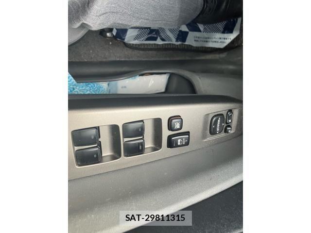 Toyota PRIUS 2008-06 7223598-13