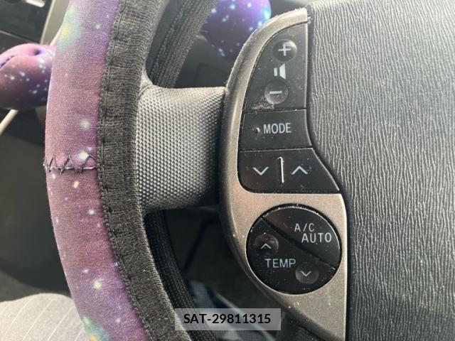 Toyota PRIUS 2008-06 7223598-17