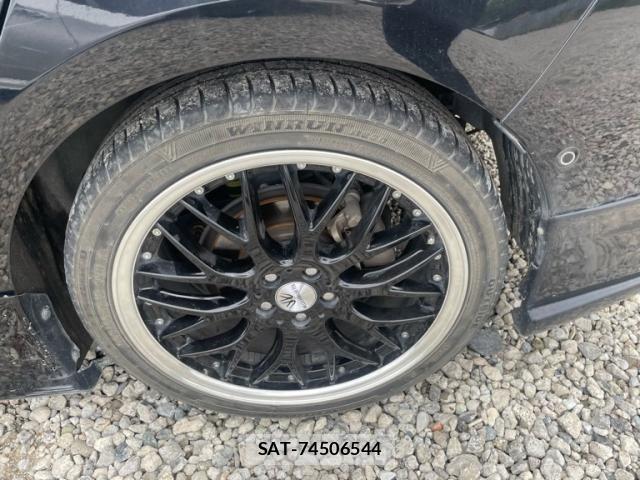 Toyota PRIUS 2018-08 7223746-9