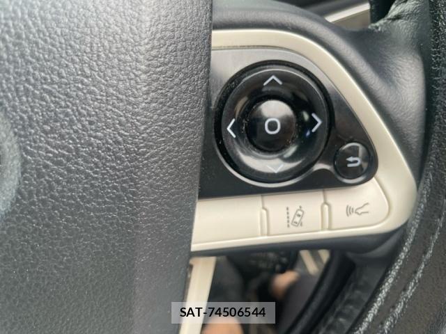 Toyota PRIUS 2018-08 7223746-19