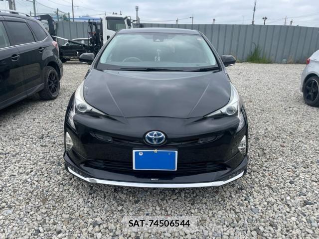 Toyota PRIUS 2018-08 7223746-1