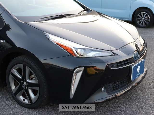 Toyota PRIUS 2019-08 7223772-11