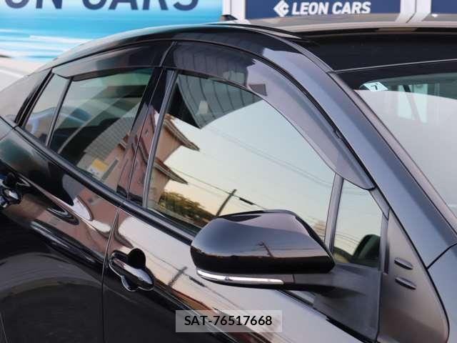 Toyota PRIUS 2019-08 7223772-15