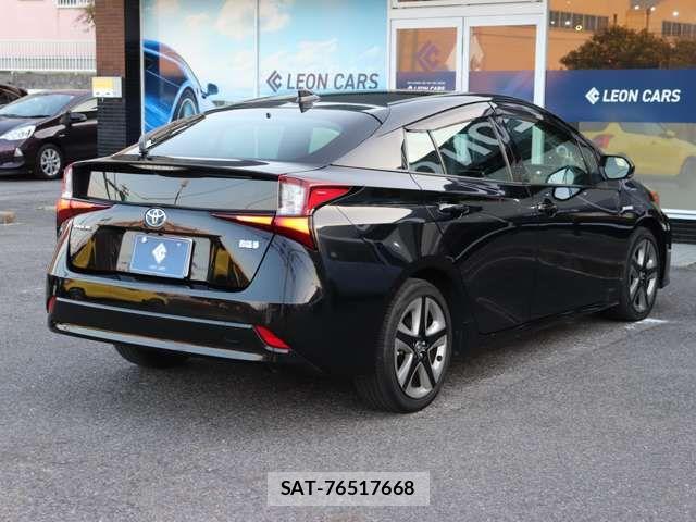 Toyota PRIUS 2019-08 7223772-3