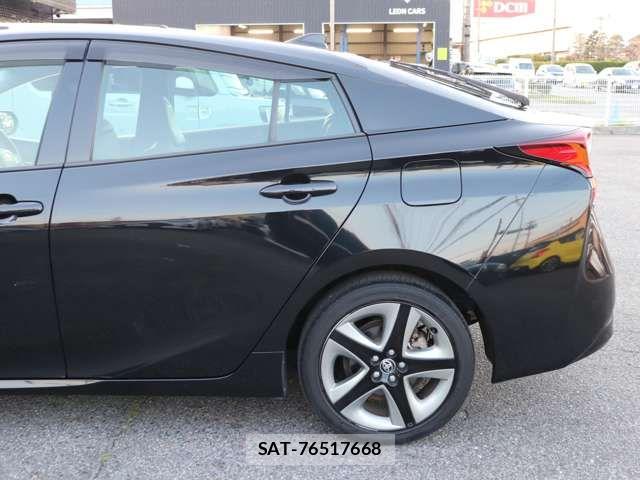 Toyota PRIUS 2019-08 7223772-8