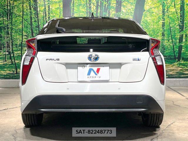 Toyota PRIUS 2018-09 7223752-14