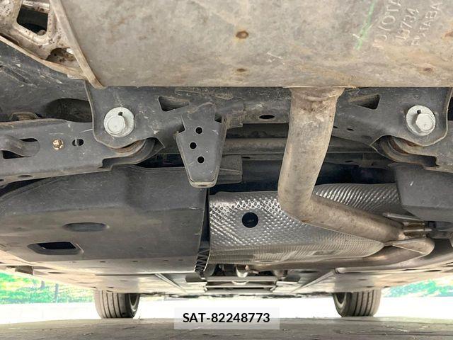 Toyota PRIUS 2018-09 7223752-18
