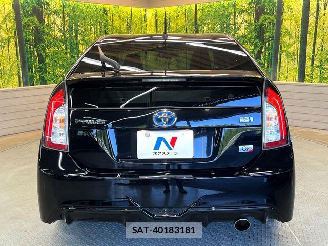 Toyota PRIUS 2012-03 7223643-14