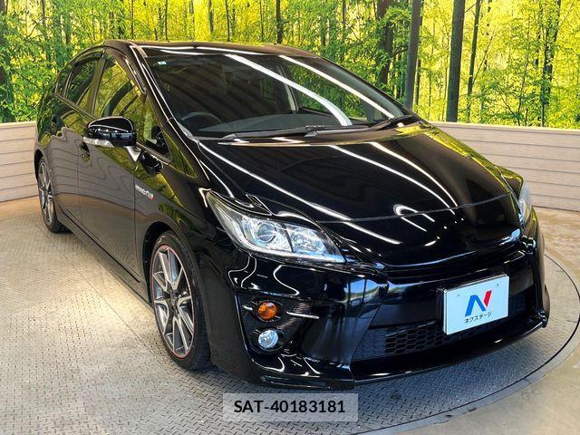 Toyota PRIUS 2012-03 7223643-15