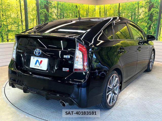 Toyota PRIUS 2012-03 7223643-16