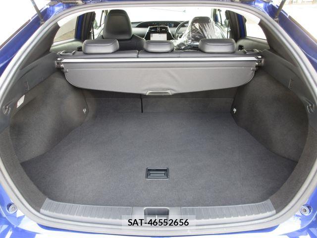Toyota PRIUS 2016-08 7223706-15