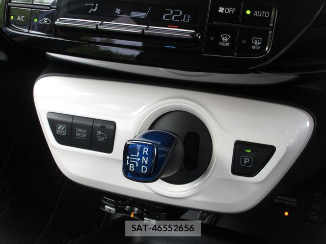 Toyota PRIUS 2016-08 7223706-6