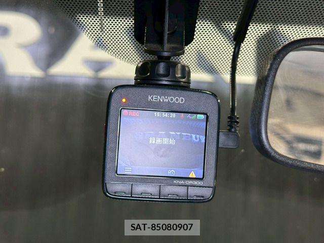 Toyota PRIUS 2013-03 7223655-9