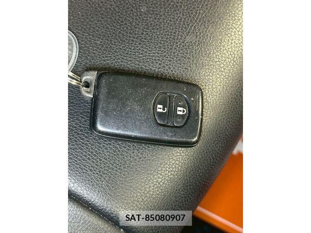 Toyota PRIUS 2013-03 7223655-8