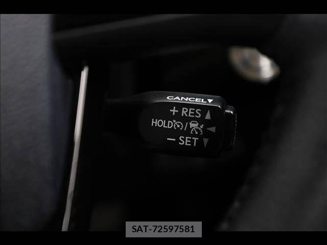 Toyota PRIUS 2022-03 7223794-8