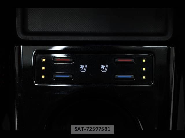 Toyota PRIUS 2022-03 7223794-13