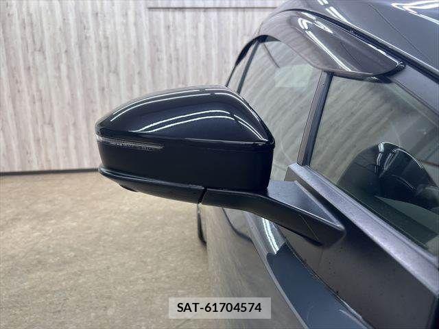 Toyota PRIUS 2023-10 7223824-25