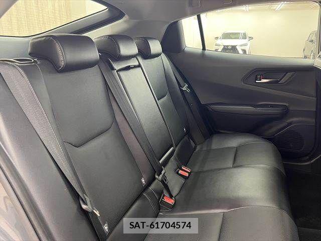 Toyota PRIUS 2023-10 7223824-7