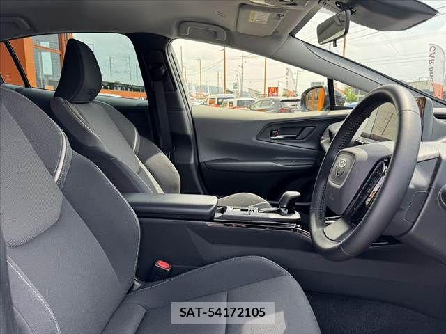 Toyota PRIUS 2023-03 7223808-15