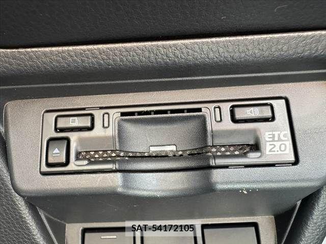 Toyota PRIUS 2023-03 7223808-29