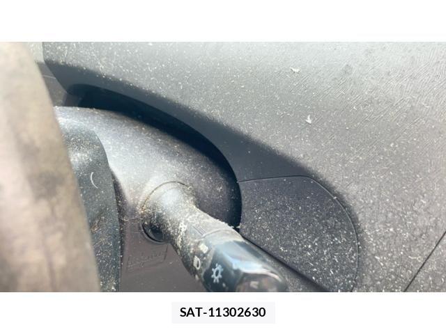 Toyota PRIUS 2012-06 7223646-13