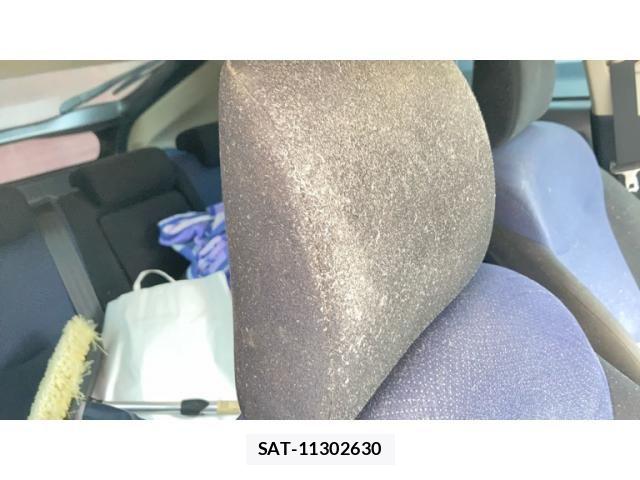 Toyota PRIUS 2012-06 7223646-15