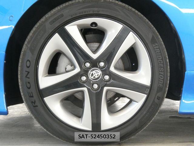 Toyota PRIUS 2019-09 7223777-9