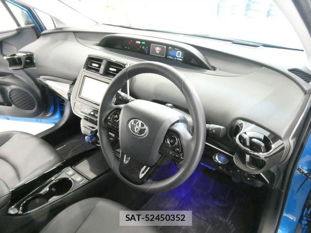 Toyota PRIUS 2019-09 7223777-10
