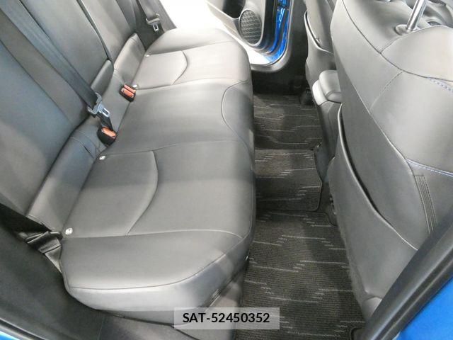 Toyota PRIUS 2019-09 7223777-12