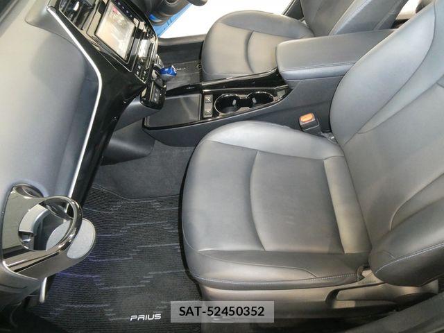 Toyota PRIUS 2019-09 7223777-14