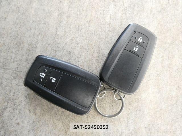 Toyota PRIUS 2019-09 7223777-29