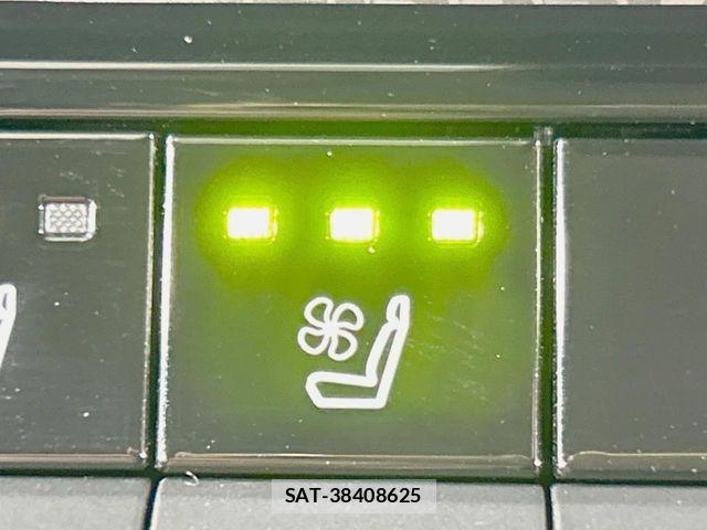 Toyota PRIUS 2023-07 7223813-6