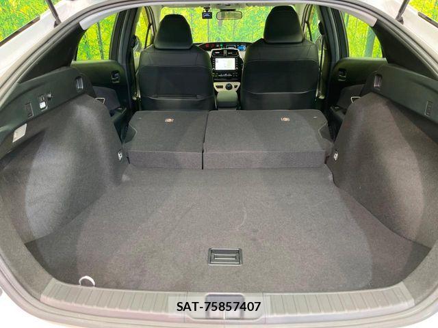 Toyota PRIUS 2022-05 7217364-9