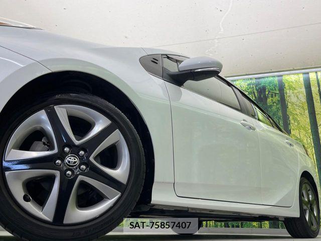 Toyota PRIUS 2022-05 7217364-12