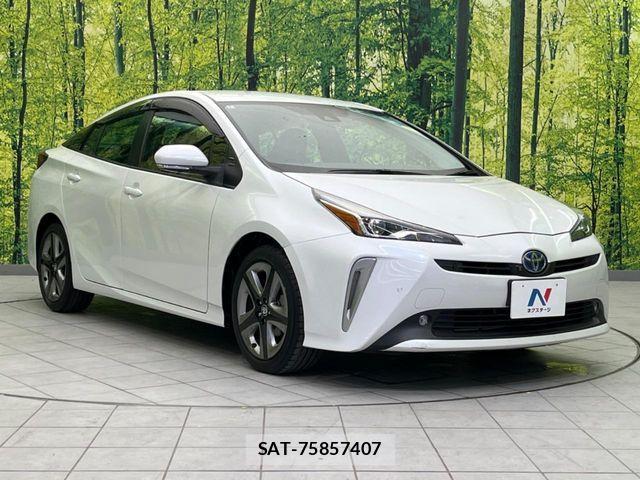 Toyota PRIUS 2022-05 7217364-15
