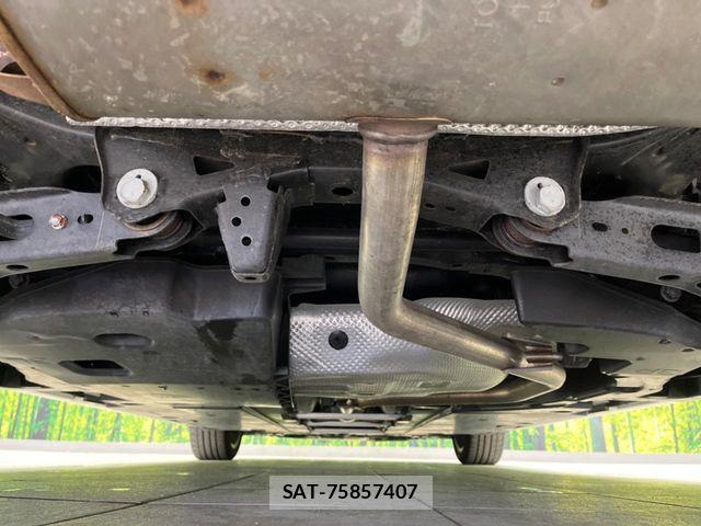 Toyota PRIUS 2022-05 7217364-19