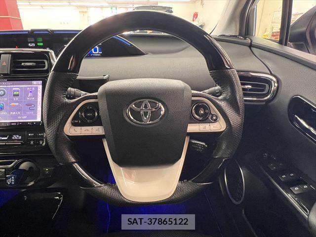 Toyota PRIUS 2017-09 7223732-9